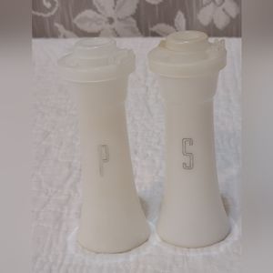 Vintage Tupperware Mini Hourglass Salt & Pepper Shakers 831